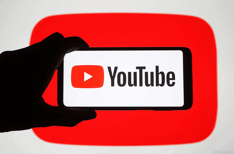 YouTube 视频平台界面展示图